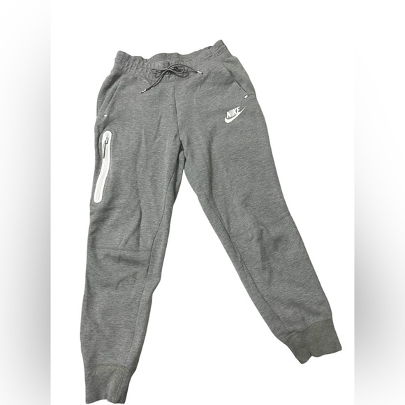 Nike Tech Fleece Pants Women’s Sz S Light Grey - Picture 2 of 8